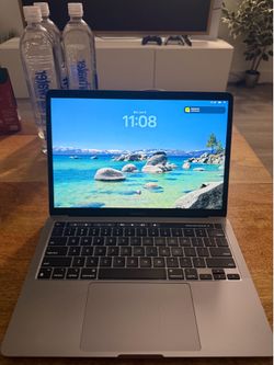 MacBook Pro 16gb RAM 512gb space M1 chip