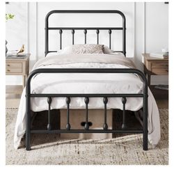 Yaheetech Twin Metal Platform Bed Frame