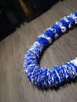 Graduation leis