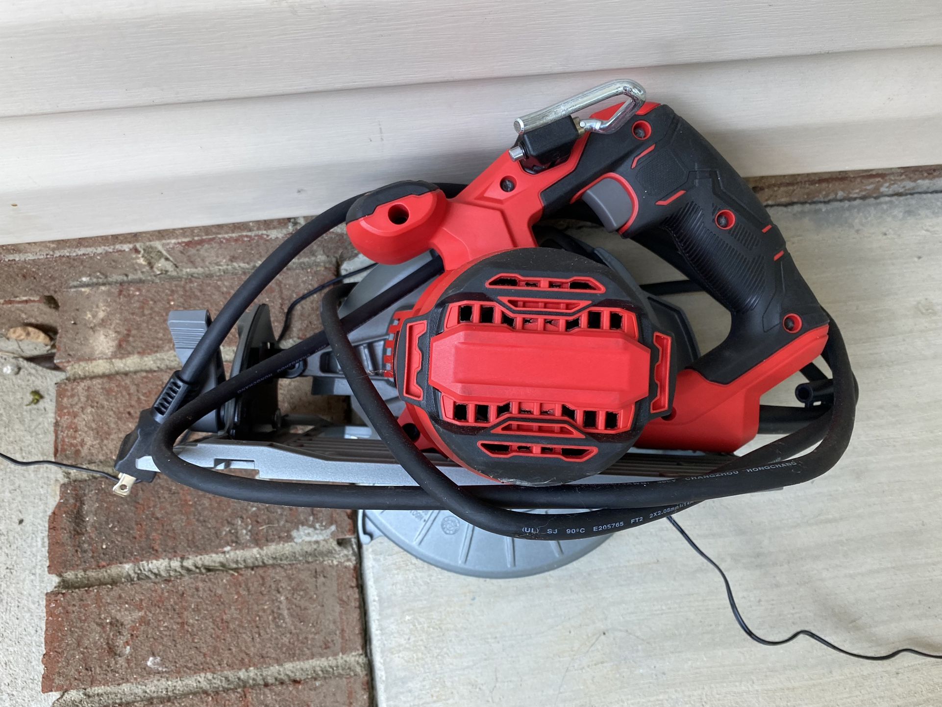 Craftsman 15 Amp Corded Circular Saw. Brand New for Sale in Winston