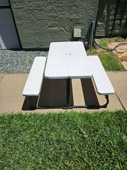 Kids Table