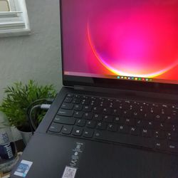 Lenovo Yoga 9i 14" LCD 4K HDR OLED Touch Screen Intel Core i7 Evo Platform 512GB SSD 16GB RAM Laptop/Tablet with Digital Pen 🖊️ Yoga 9