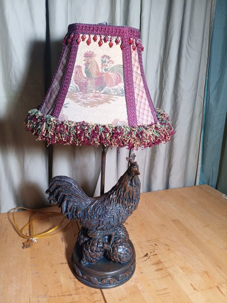 Large VINTAGE French Country Rooster Lamp
