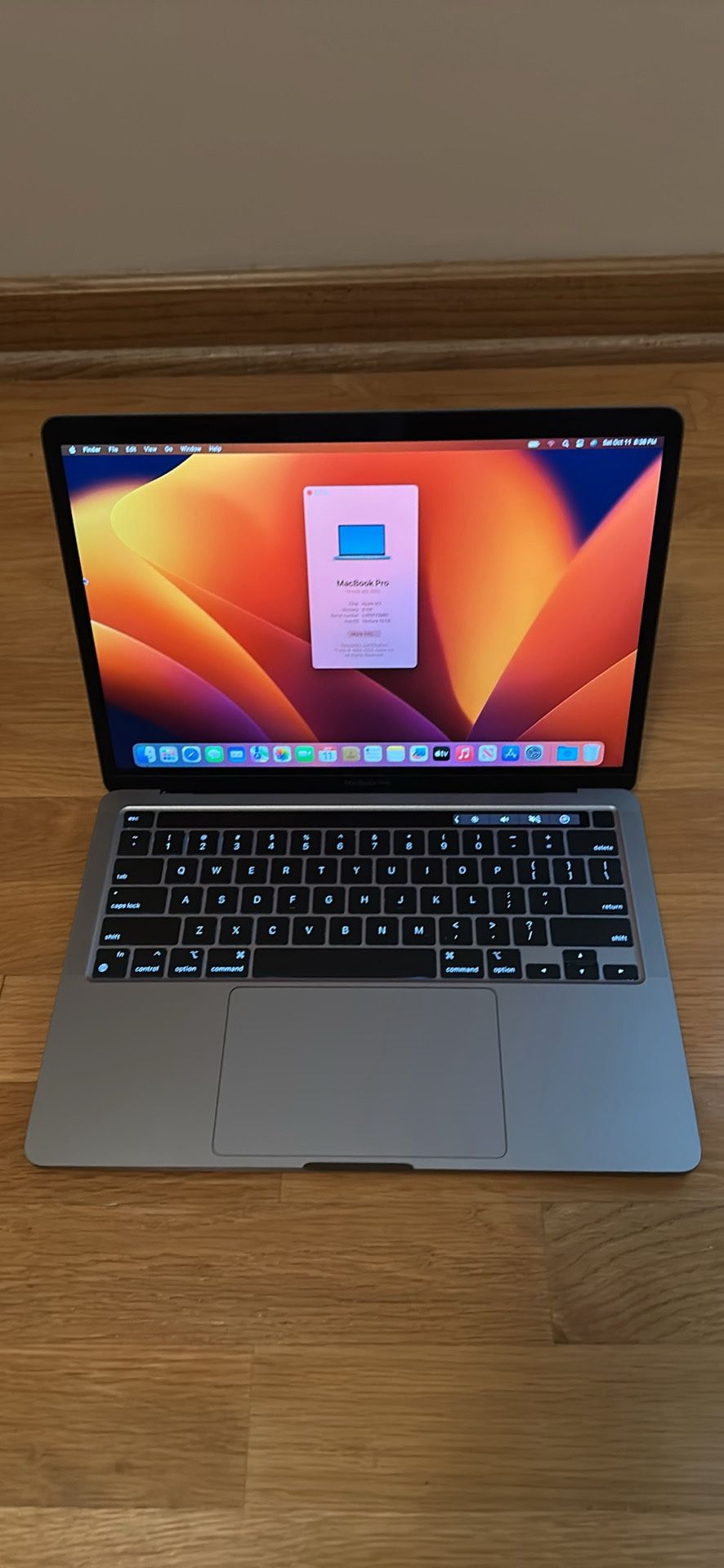 2022 MacBook Pro 13” M2 256gb