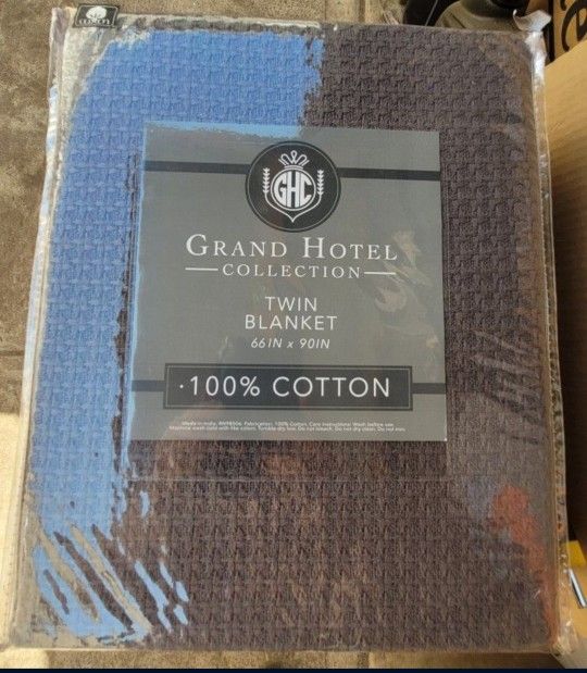 New Woven Cotton Blanket, Twin, Gray