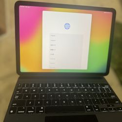 iPad Air 5th Gen Cellular Unlocked Like New With Magic Keyboard 