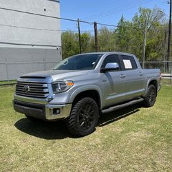1️⃣8️⃣ Toyota Tundra En Pagos 