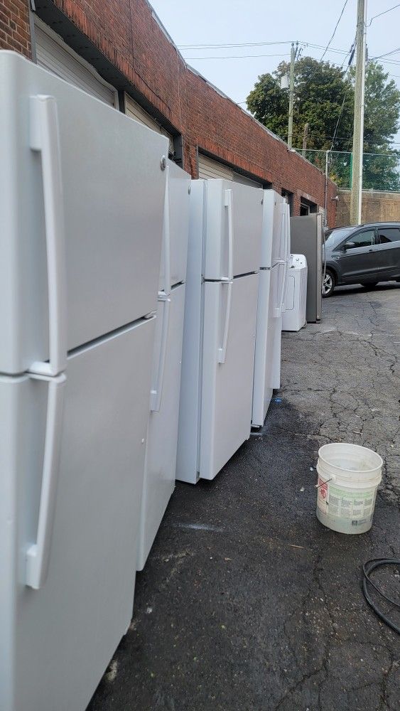 General Electric Fridge 28w