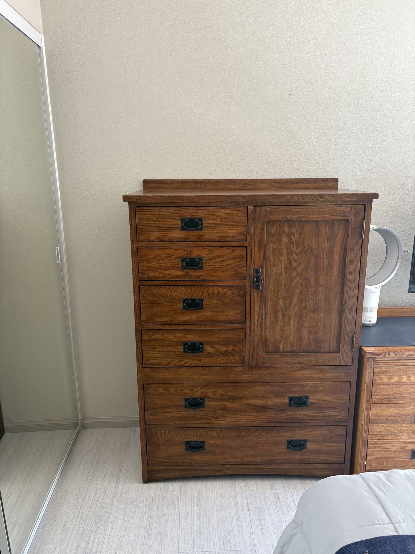 Mission 6 Drawer 1 Cabinet.