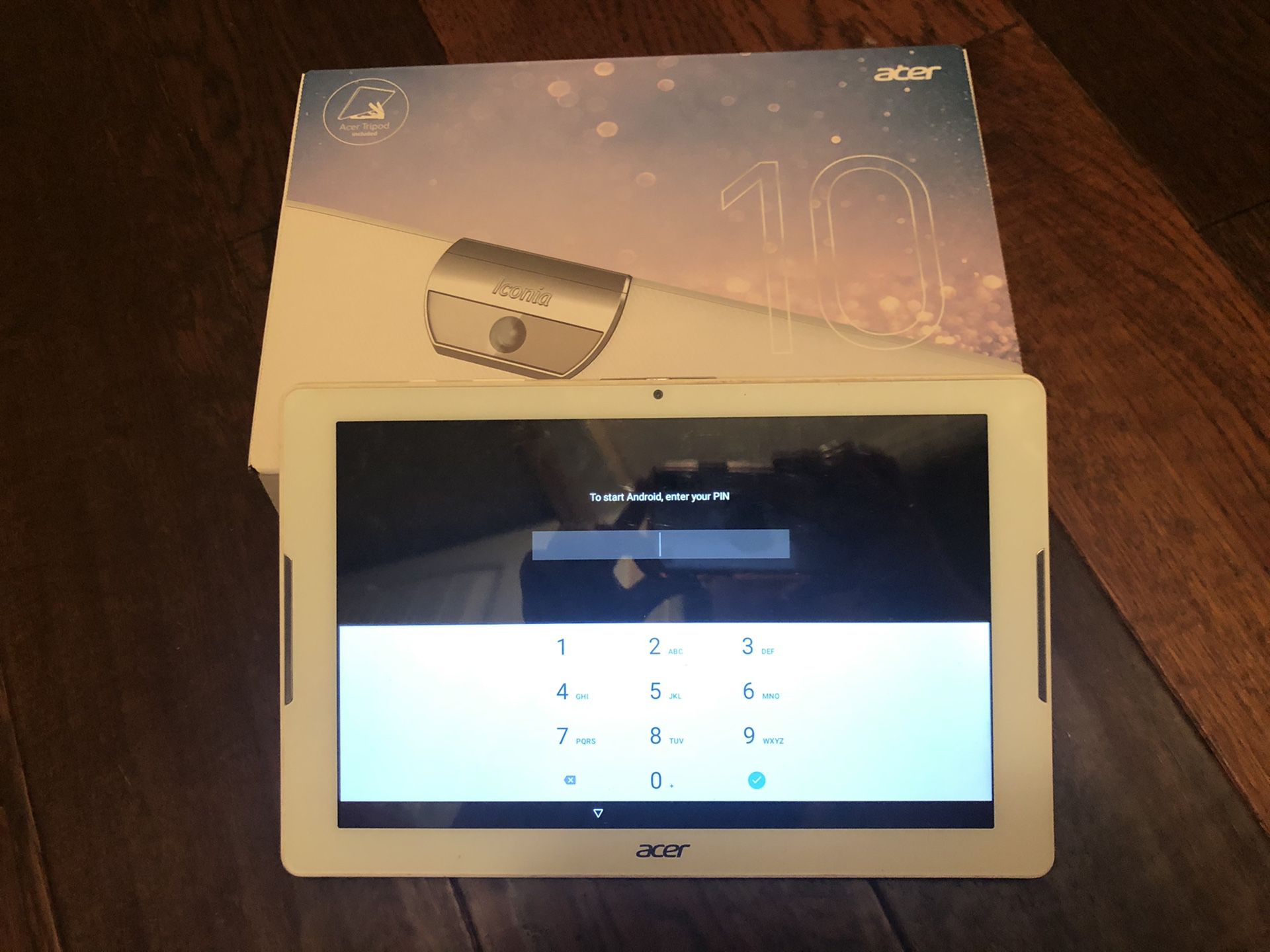 Tablet- Acer Iconia One 10