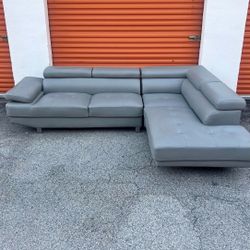 Sectional Sofa 