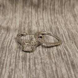 14 Karat White Diamond Set