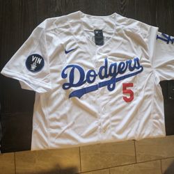 New With Tags Dodgers Jersey 
