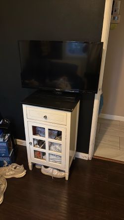 Old Tv and Stand