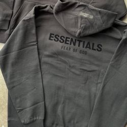 Essential Hoodie 