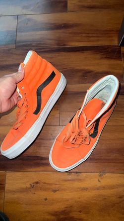 Men’s custom vans