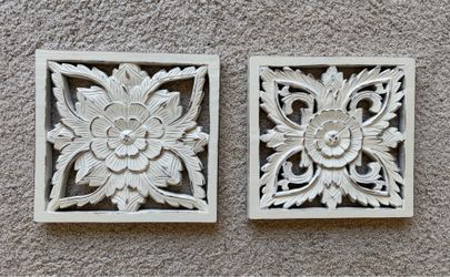 WOOD WALL DECOR (approx 11 3/4”)