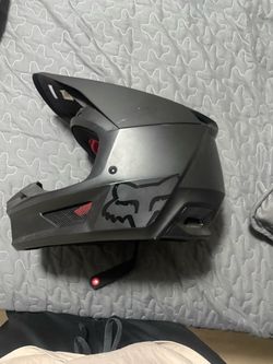 Motorcycle helmet
