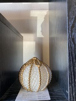 Pearl white and gold Christmas tree ornament candle