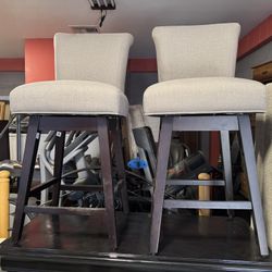 I Have Two Brand New Barstool For Your Kitchen. Yes, They Do Swivel Left And Right.