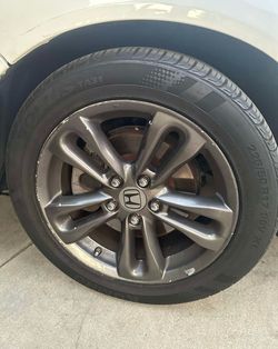 Honda Civic Si Rims and Tire