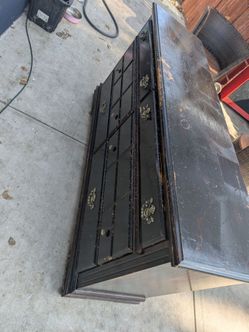 Dresser