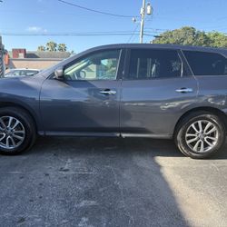 2014 Nissan Pathfinder 
