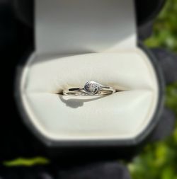 Jewelry 10k solid white gold natural diamond 0.10CTW ring sz 8.00