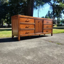 Mid Century Modern Stanley 9 Drawer Lowboy Dresser or Credenza Vintage