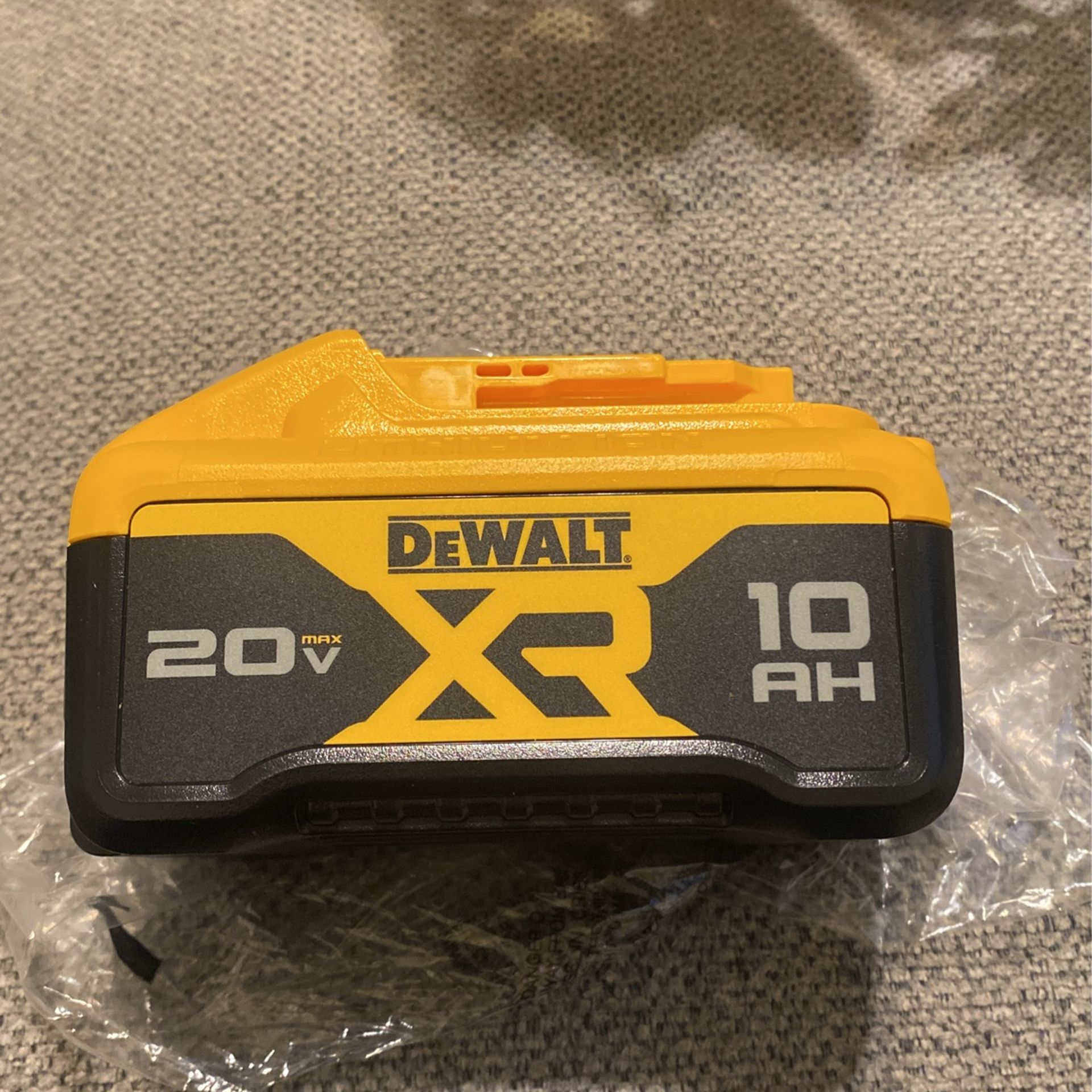 20v Battery 10 AH $120