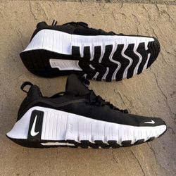 New Nike free Metcon 6 black white workout gym shoes Women’s 10 11, Men’s 8.5 9.5
