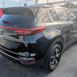 KIA SPORTAGE LX 2020