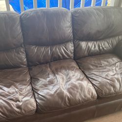 Leather Sofa/couch