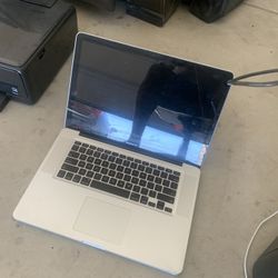 New Year Tech Sale iMacs MacBooks Windows $