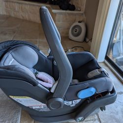 Infant Car Seat - Uppababy MESA