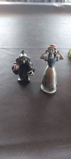 Pewter Snow White Set With Cottage