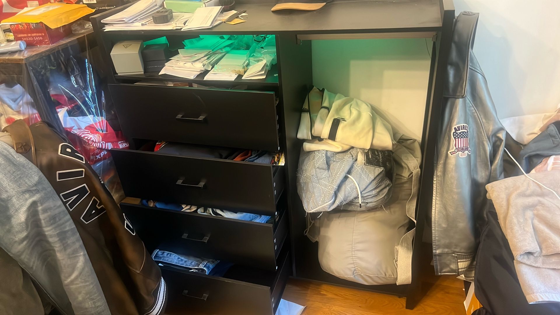 4 Draw Cabinet With Neon Lights 