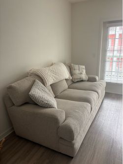 need sold asap: rooms to go living room couch
