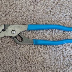 Channellock 426 USA 6-1/2" Straight Jaw Tongue & Groove Pliers