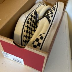 NEW! Kid Vans Size 1.5