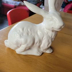 Blossom And Blooms Porcellain Rabbit