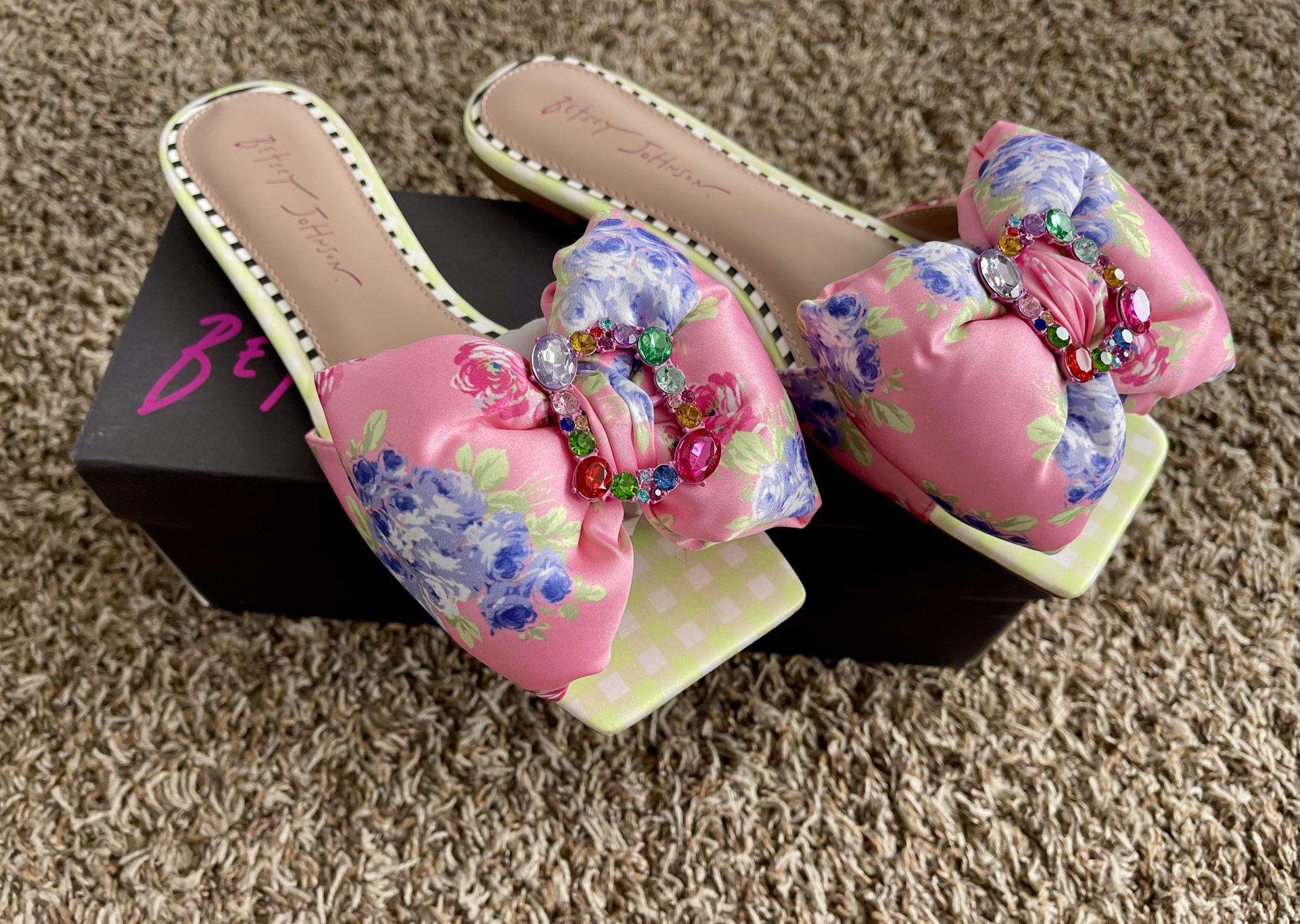 Betsey Johnson Womens Daisyy-G Slide Sandal SHABBY CHIC GINGHAM FLORAL FLATS 8.5