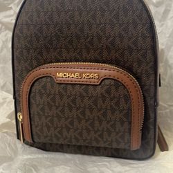 **BRAND NEW MICHAEL KORS BACKPACK**