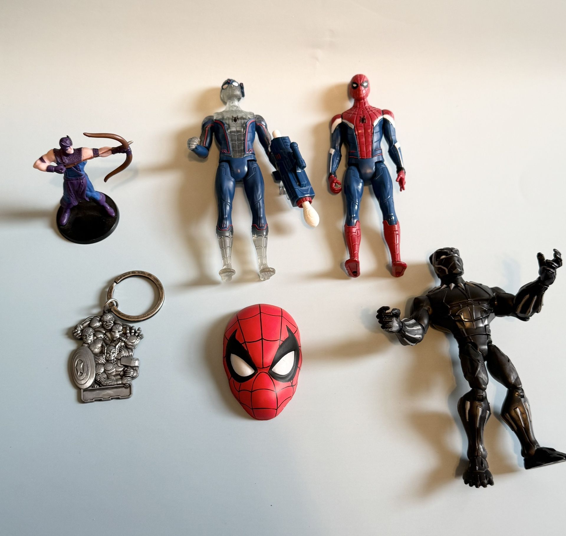Marvel Toys. Spider-Man. Black Panther. Universal Studios Medal.