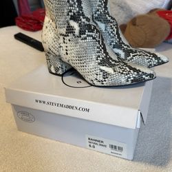 Steve Madden Jillian Snake print Ankle Boots