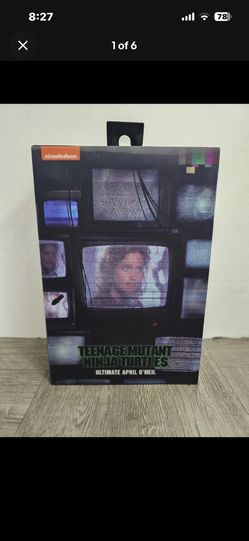 NECA  Teenage Mutant Ninja Turtles Ultimate April O’Neil