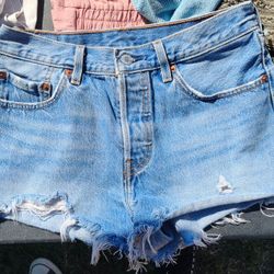 Levi 501 Jean Shorts