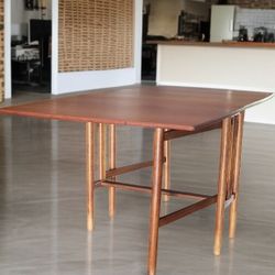   Mid-century modern Stylish, functional Dining Table 