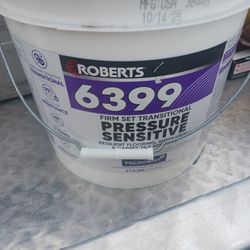 6399 16 qt. (4 Gal. ) 12 Hour Dry Time Vinyl Firm Set Transitional Pressure-Sensitive Floor Adhesive in Off White
