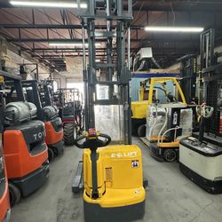 Forklift Apollo 